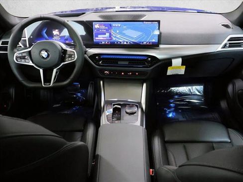 Used 2026 BMW i4 xDrive40i w/ M Sport Package AWD/4WD image 15