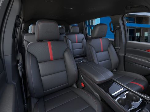 New 2026 Chevrolet Traverse RS FWD image 16