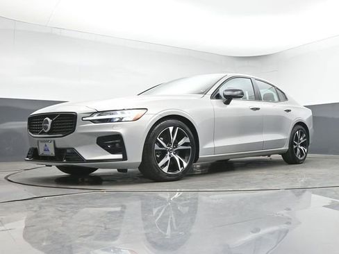 Used 2023 Volvo S60 B5 Core w/ Climate Package FWD image 36