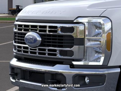 New 2026 Ford F350 XL w/ XL Chrome Package image 17