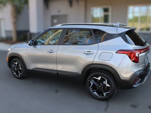 New 2026 Kia Seltos S image 12