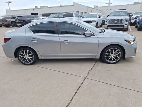 Used 2022 Acura ILX w/ Premium Package FWD image 7