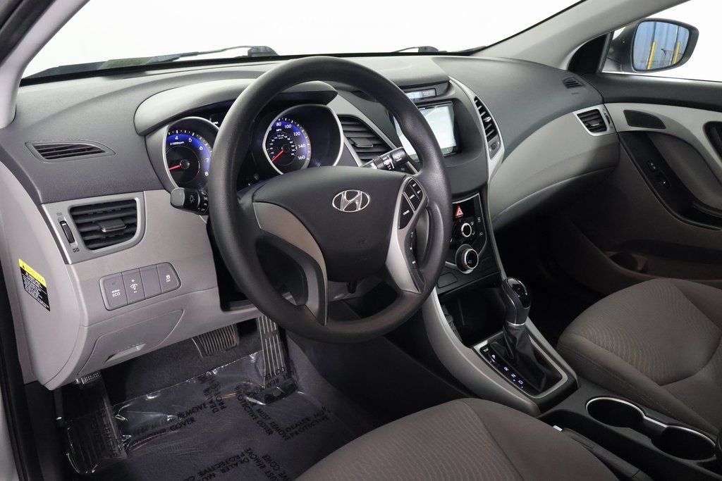 Used 2014 Hyundai Elantra SE FWD image 7