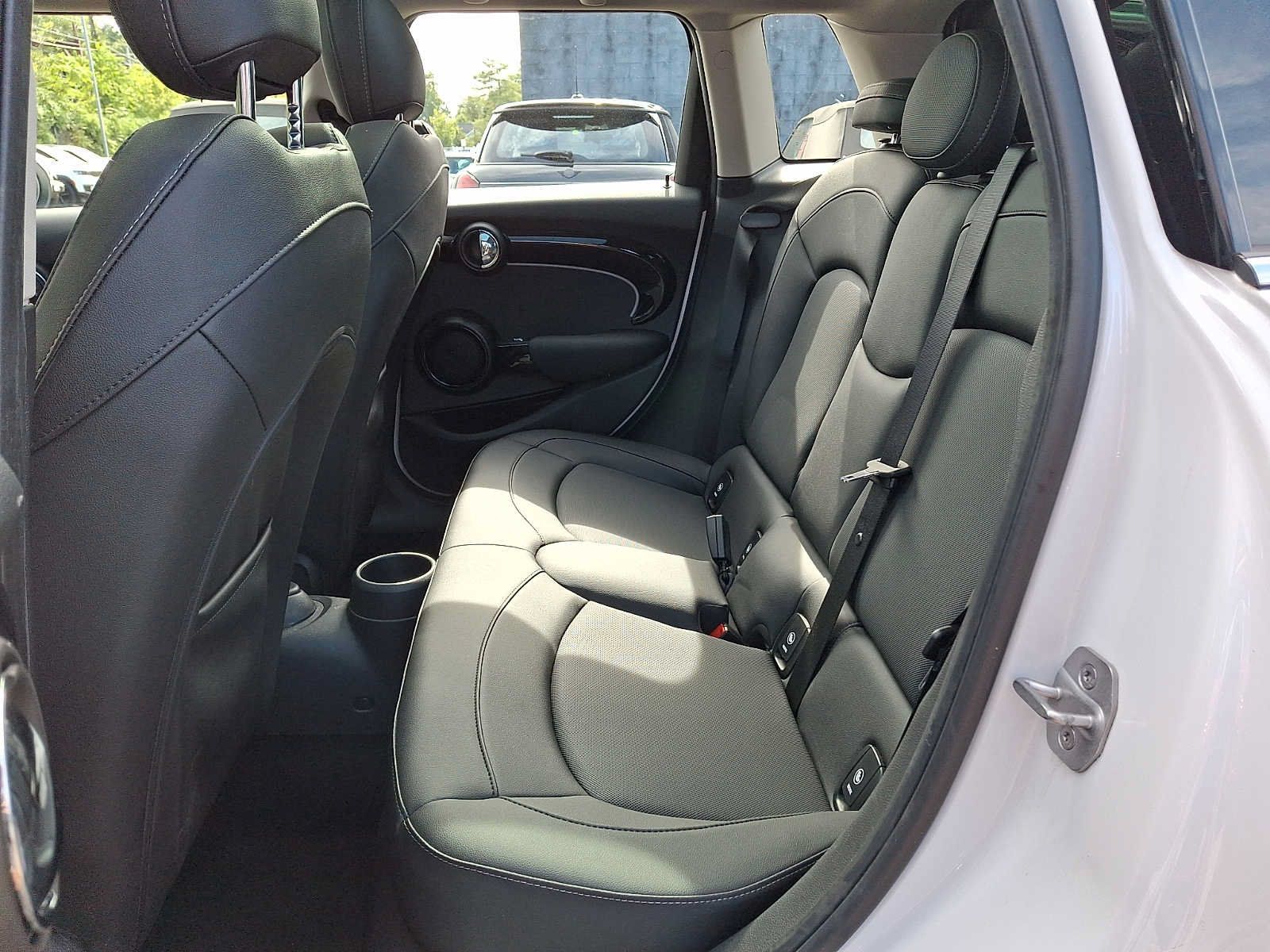 Used 2024 MINI Cooper S FWD image 8