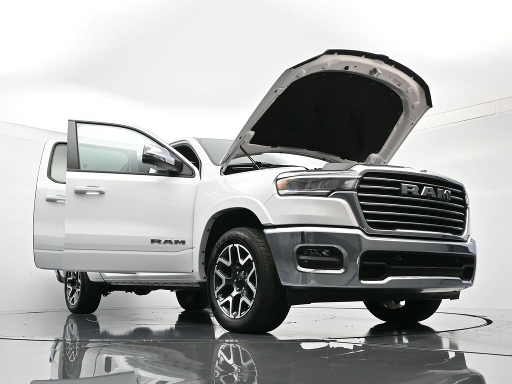 Used 2025 RAM 1500 Laramie AWD/4WD image 45