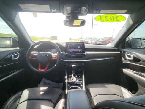 Used 2023 Jeep Compass Trailhawk w/ Trailhawk Elite Group image 11