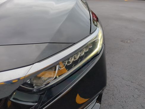 Used 2018 Honda Accord EX-L image 11