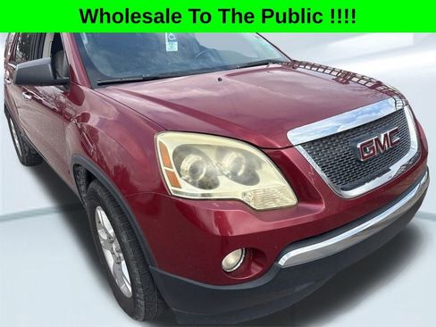 Used 2011 GMC Acadia SLE image 2