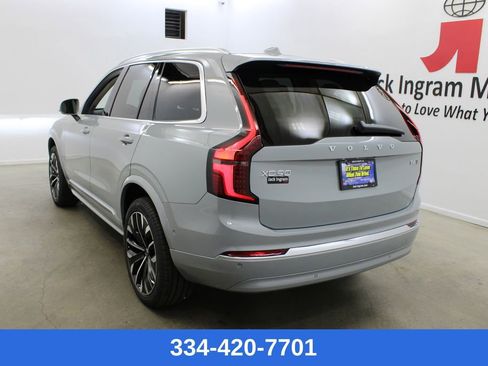 New 2026 Volvo XC90 B6 Ultra image 2