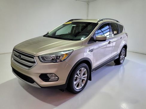 Used 2018 Ford Escape SEL image 17