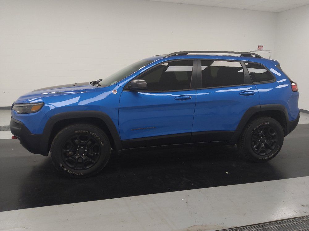 Used 2019 Jeep Cherokee Trailhawk AWD/4WD image 2