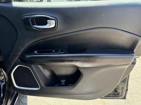 Certified 2019 Jeep Compass Latitude AWD/4WD image 7