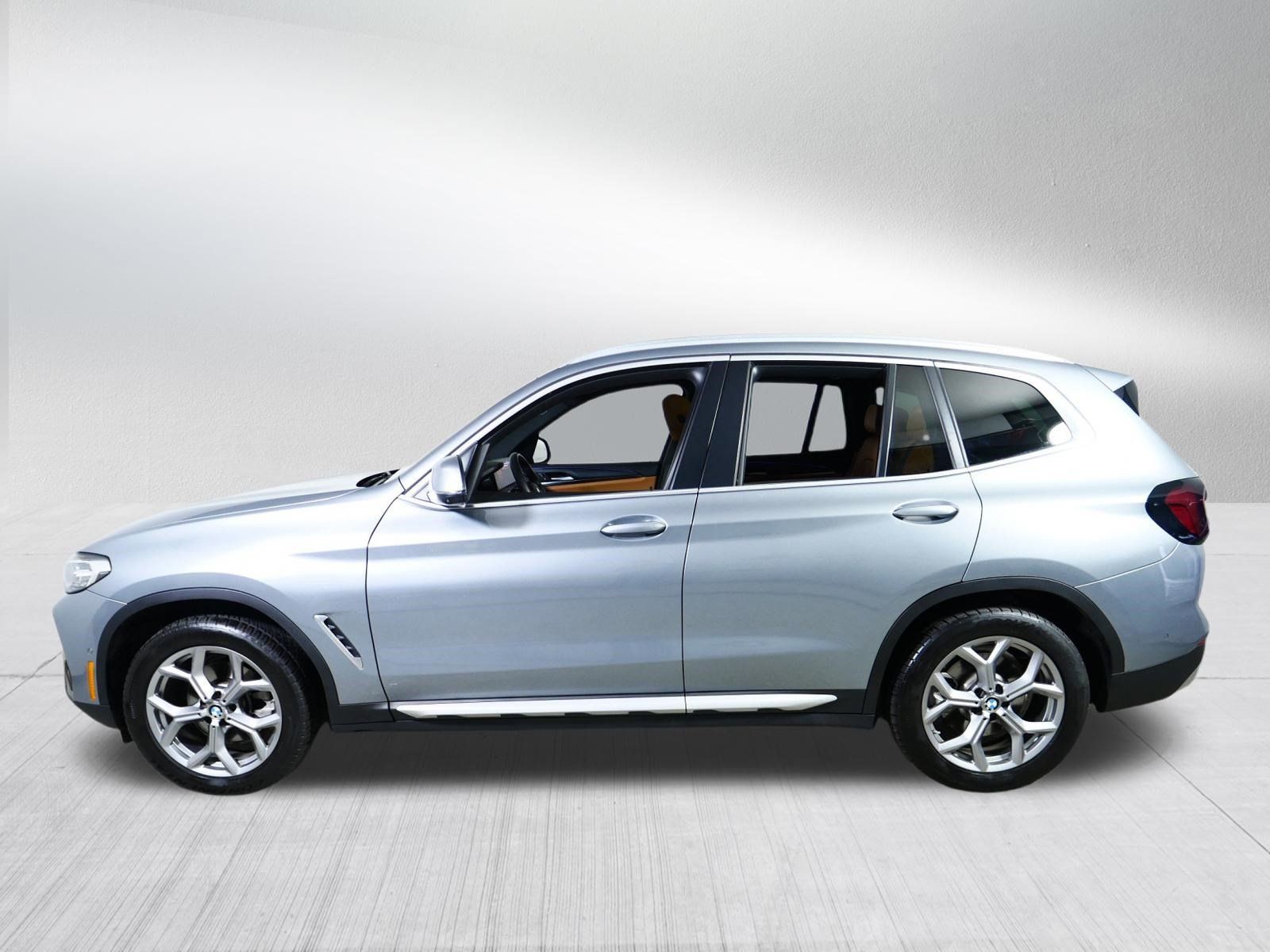 Certified 2024 BMW X3 xDrive30i w/ Premium Package AWD/4WD image 4