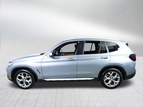 Used 2024 BMW X3 xDrive30i w/ Premium Package AWD/4WD image 4