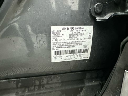 Used 2022 Ford Explorer XLT RWD image 34
