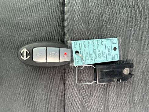 Used 2025 Nissan Frontier S w/ S Utility Package image 34