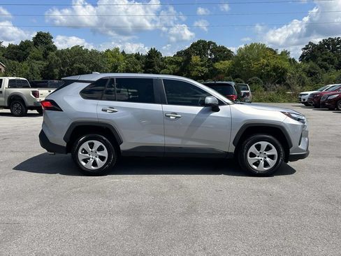 Used 2023 Toyota RAV4 LE FWD image 8