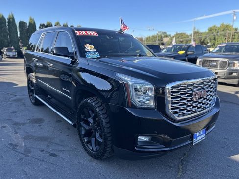 Used 2018 GMC Yukon Denali w/ Denali Ultimate Package AWD/4WD image 1