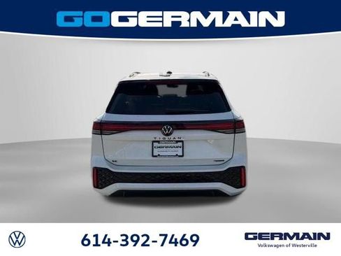 New 2026 Volkswagen Tiguan SE R-Line image 9