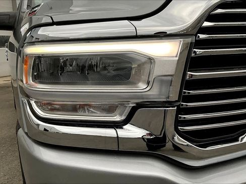Used 2024 RAM 2500 Laramie w/ Safety Group image 38
