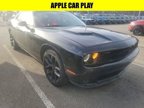 Used 2019 Dodge Challenger SXT w/ Blacktop Package image 2