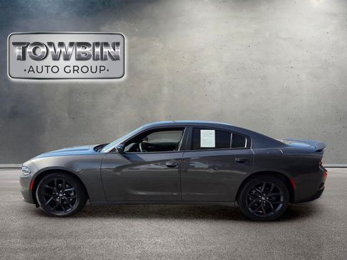 Used 2022 Dodge Charger SXT w/ Blacktop Package RWD image 7
