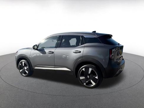 Used 2026 Nissan Kicks SR AWD/4WD image 8
