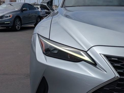 Used 2023 Lexus IS 300 w/ Comfort Package RWD image 10