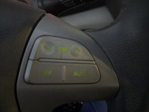 Used 2007 Toyota Camry XLE image 17