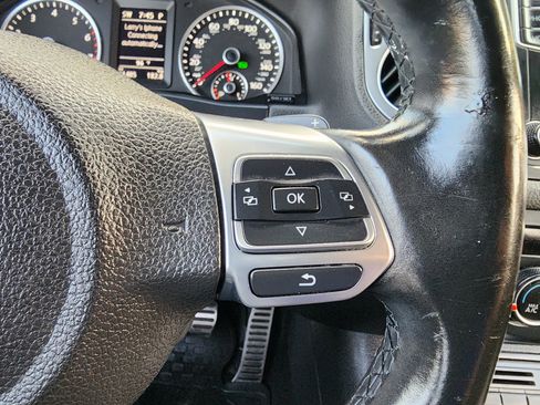 Used 2016 Volkswagen Tiguan R-Line FWD image 36