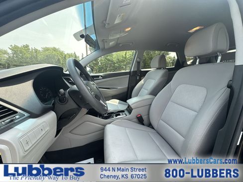 Used 2018 Hyundai Tucson SE AWD/4WD image 11