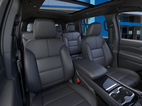 New 2026 Chevrolet Traverse High Country FWD image 16