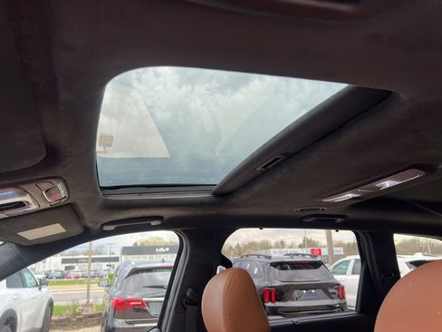 Certified 2023 Kia Telluride SX Prestige X-Line image 8