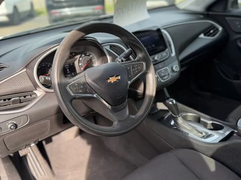 Used 2019 Chevrolet Malibu LS FWD image 8