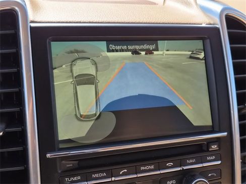 Used 2016 Porsche Cayenne image 15