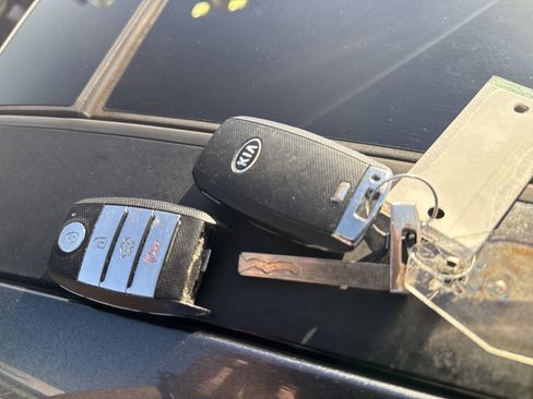 Used 2019 Kia Optima S w/ S Panoramic Sunroof Package image 32