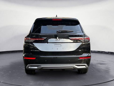New 2026 Mitsubishi Outlander SE image 4