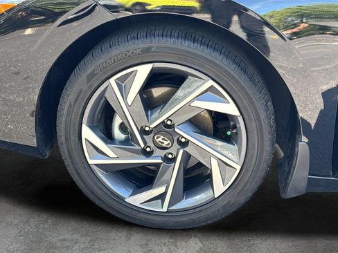 Certified 2025 Hyundai Elantra SEL FWD image 45