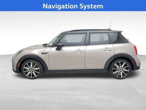Used 2022 MINI Cooper S w/ Premium Package image 6