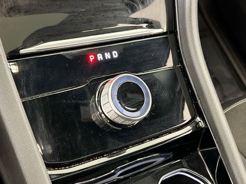 Used 2023 Jeep Grand Cherokee Altitude image 16