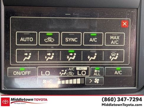Used 2024 Subaru Crosstrek 2.0i AWD/4WD image 25