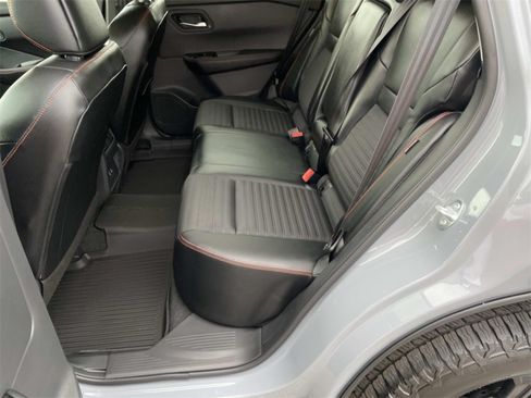 New 2026 Nissan Rogue SV AWD/4WD image 10