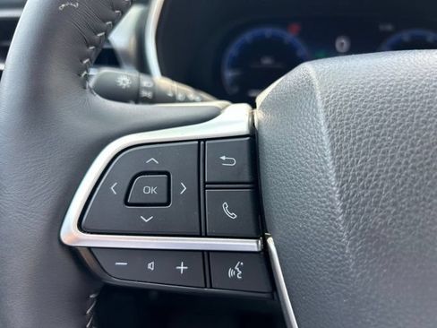 Used 2025 Toyota Highlander Platinum AWD/4WD image 27