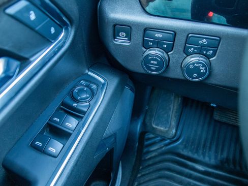 Used 2024 Chevrolet Silverado 1500 LT AWD/4WD image 22