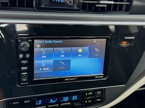 Used 2016 Scion iM FWD image 9