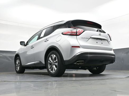 Used 2017 Nissan Murano SV image 30