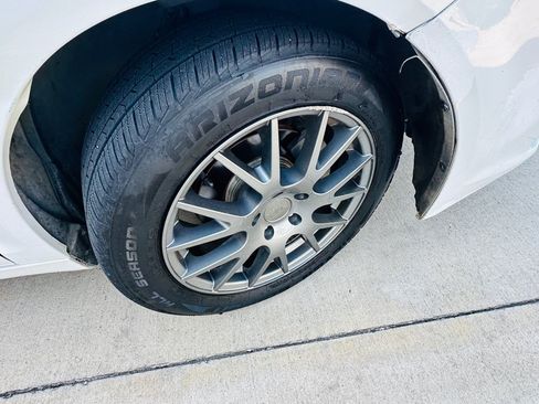 Used 2011 Chevrolet Malibu LS w/ LPO, Convenience Package FWD image 27