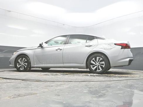 Used 2021 Nissan Altima 2.5 S image 35