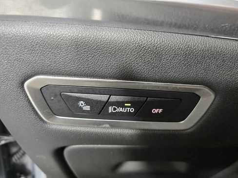 Used 2025 BMW X7 M60i AWD/4WD image 30