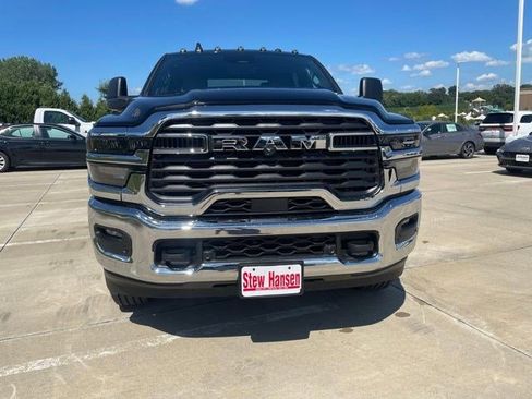 New 2025 RAM 2500 Tradesman w/ Chrome Appearance Group AWD/4WD image 9